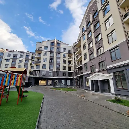 Rent Apartmens 2-rooms Romana Street Apartment *